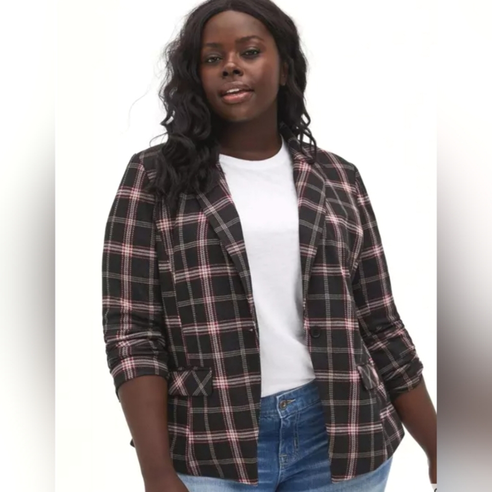 Torrid Black Plaid Studio Double Knit Blazer – Size 6 (6X) – Like New